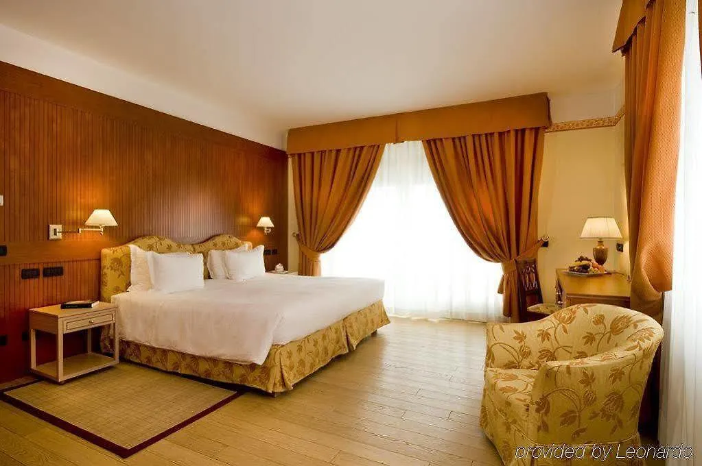 Grand Hotel Terme Sirmione 5*,