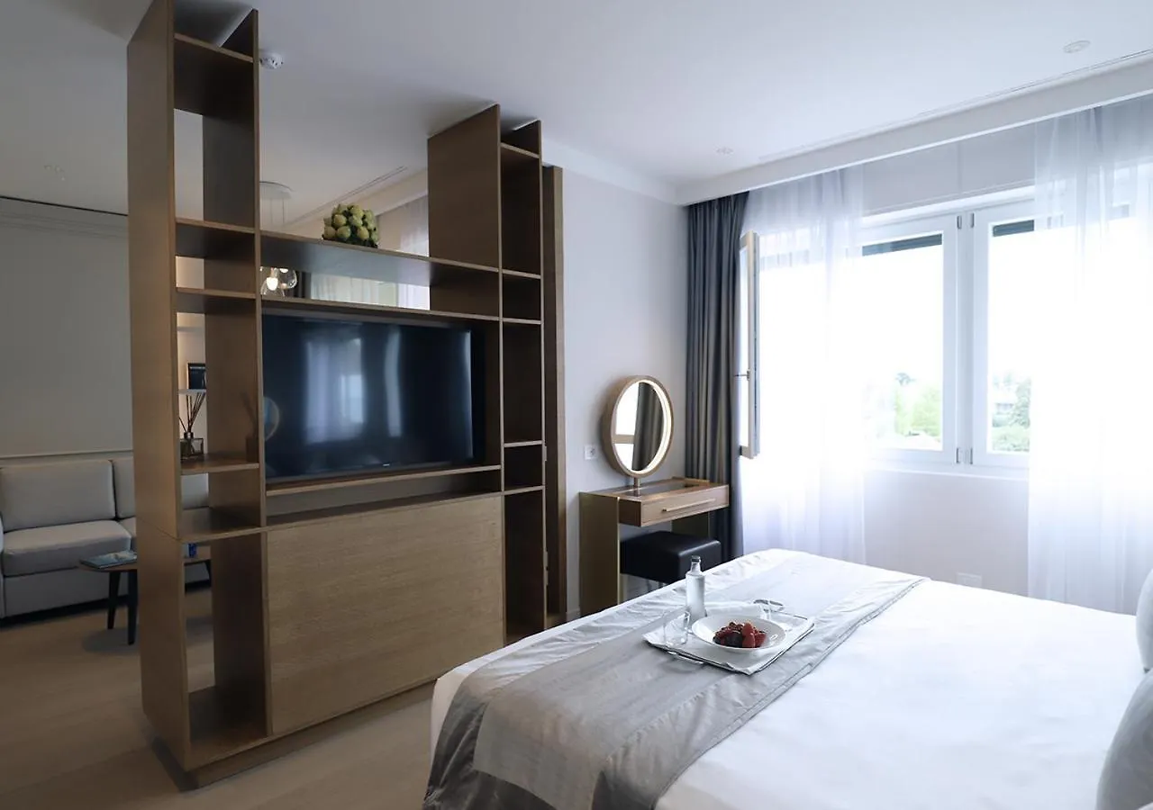 *****  Grand Hotel Terme Sirmione Italy